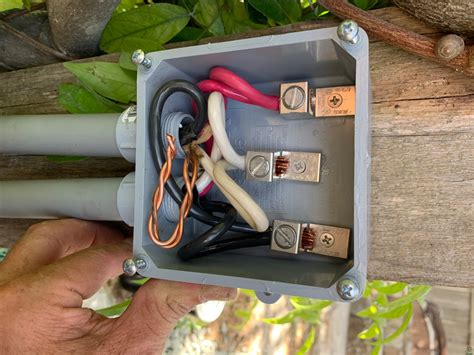 junction box for splicing 6 wire|splicing 220 volt electrical wires.